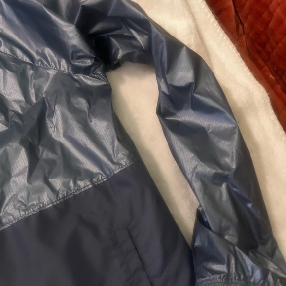 Under Amour Shell Jacket - Picture 7 of 9